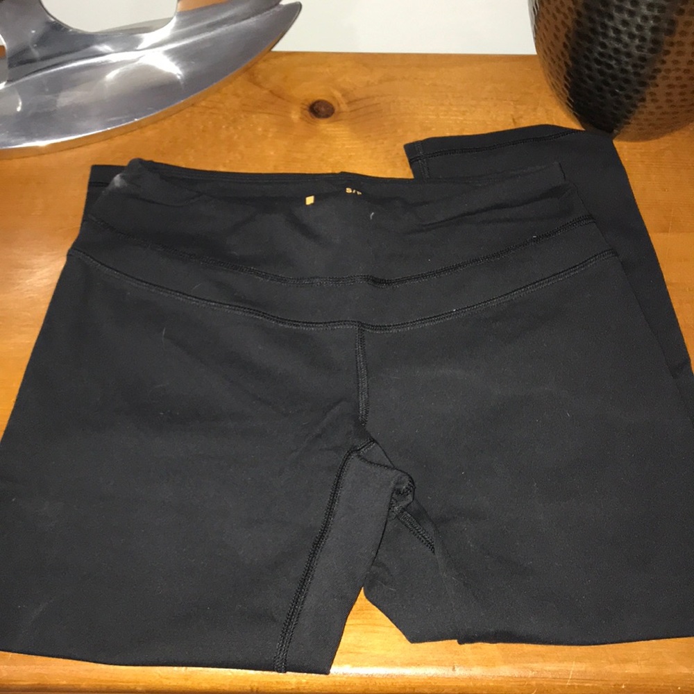 Beautiful capris from Lucy!! Priced to sell!
